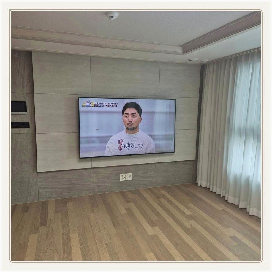 장암동 무타공 벽걸이TV